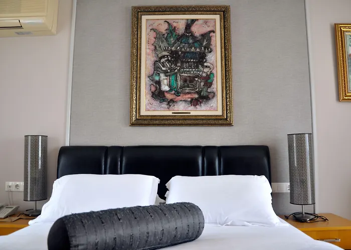 Olira Boutique Hotel&spa Hotell 3*